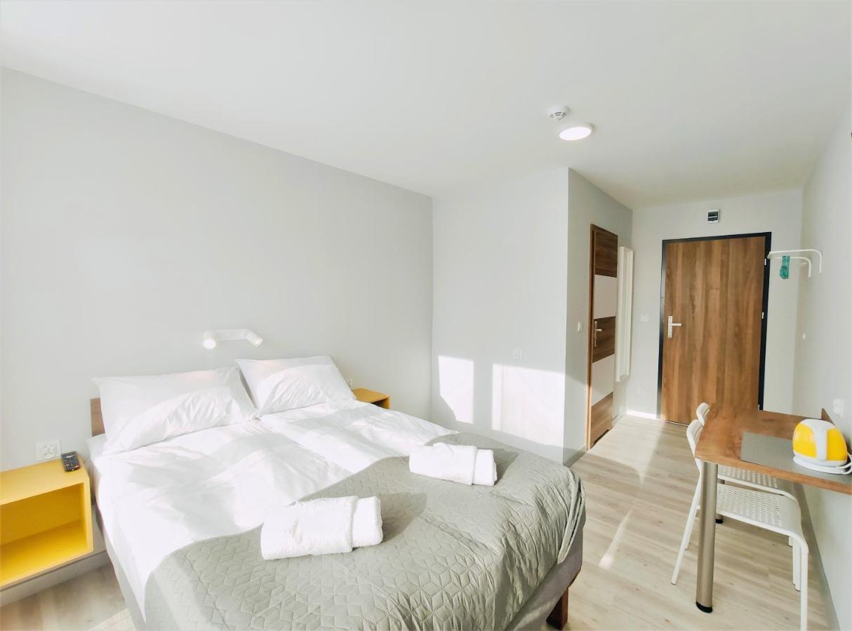 Zefiro Ogrody Aparthotel Гданск Екстериор снимка